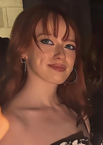 Amybeth McNulty photo