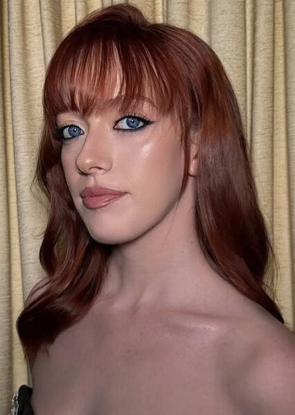 Amybeth McNulty