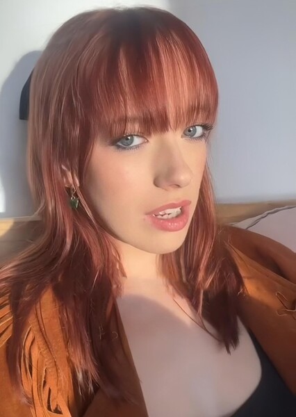 Amybeth McNulty photo