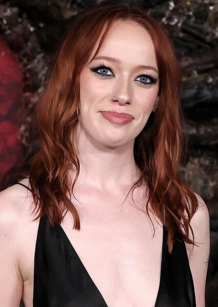 Amybeth McNulty photo