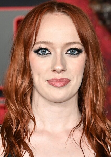 Amybeth McNulty photo