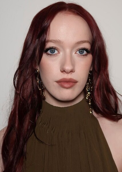 Amybeth McNulty photo