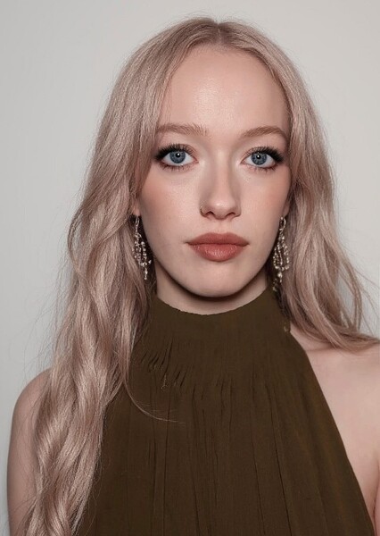 Amybeth McNulty photo
