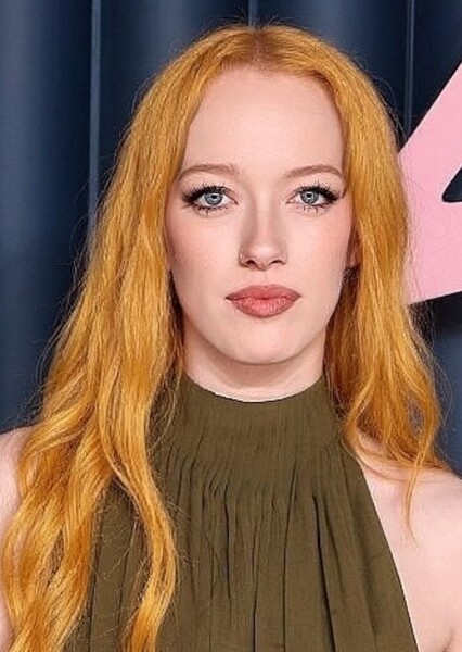 Amybeth McNulty photo
