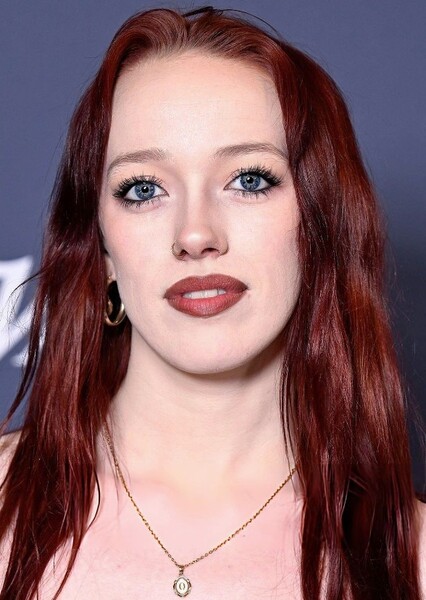 Amybeth McNulty photo