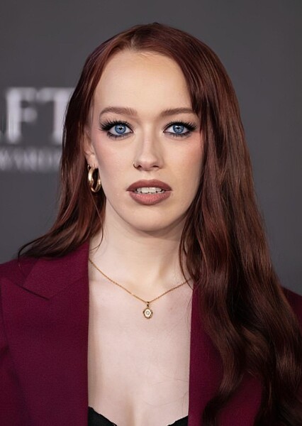 Amybeth McNulty