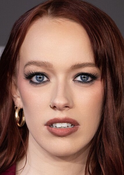 Amybeth McNulty photo