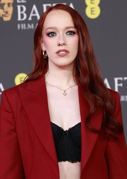 Amybeth McNulty photo