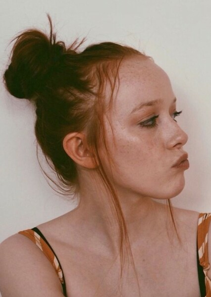 Amybeth McNulty photo
