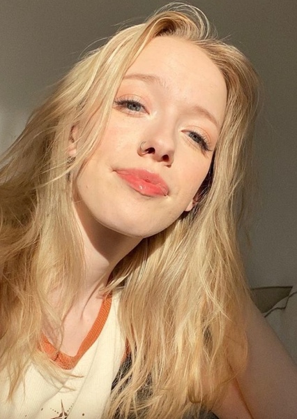 Amybeth McNulty