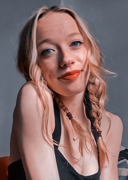 Amybeth McNulty