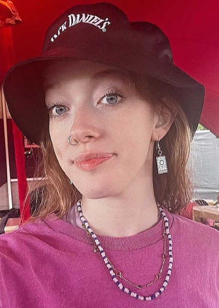 Amybeth McNulty photo