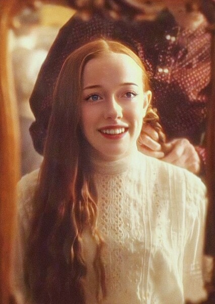 Amybeth McNulty photo