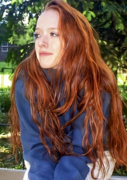 Amybeth McNulty photo