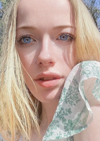 Amybeth McNulty photo