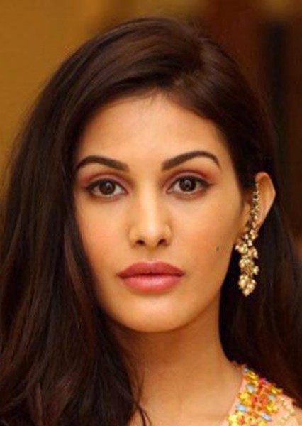 Amyra Dastur