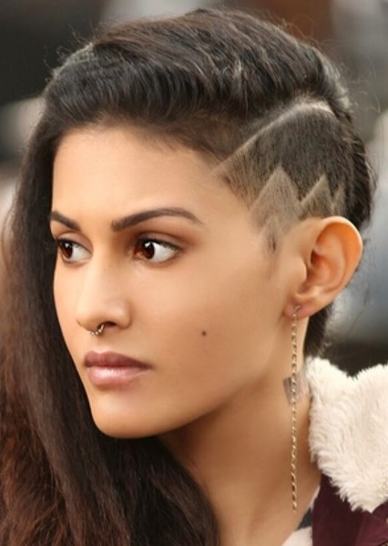 Amyra Dastur photo