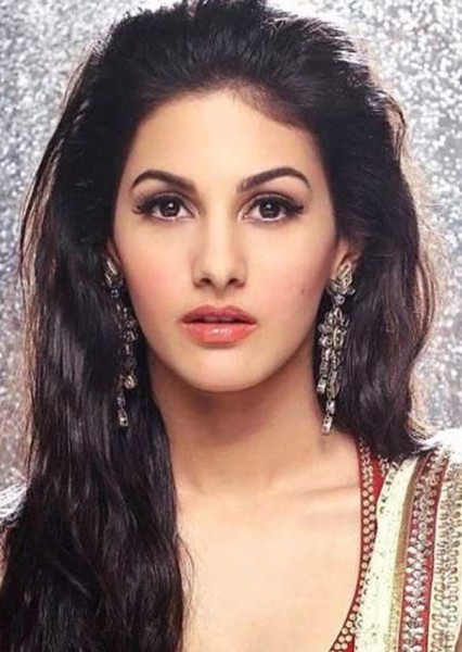 Amyra Dastur photo