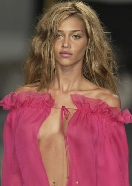 Ana Beatriz Barros photo