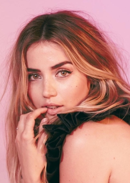 Ana de Armas photo