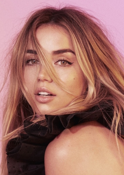 Ana de Armas photo