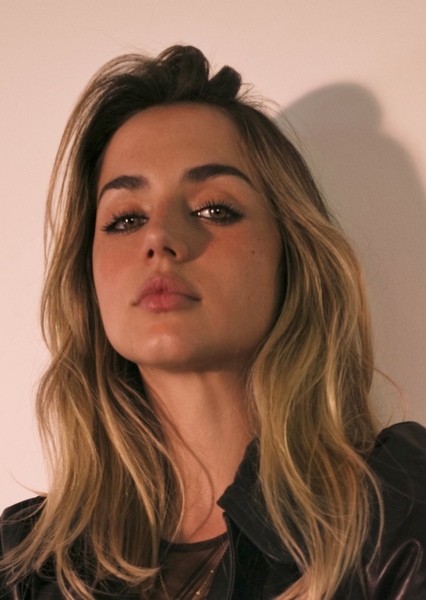 Ana de Armas photo