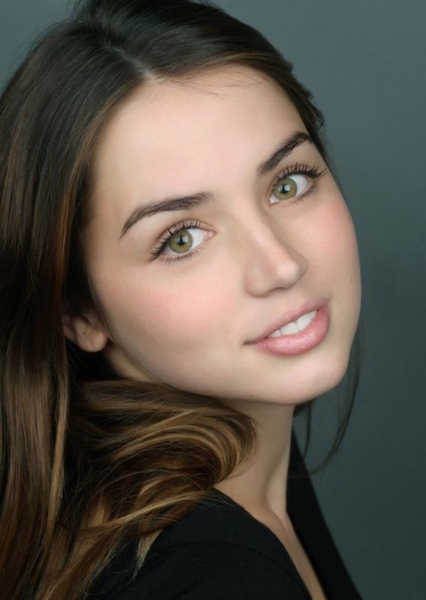 Ana de Armas photo