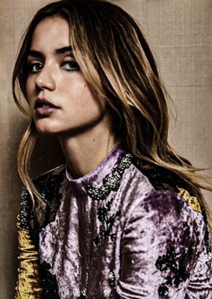 Ana de Armas photo