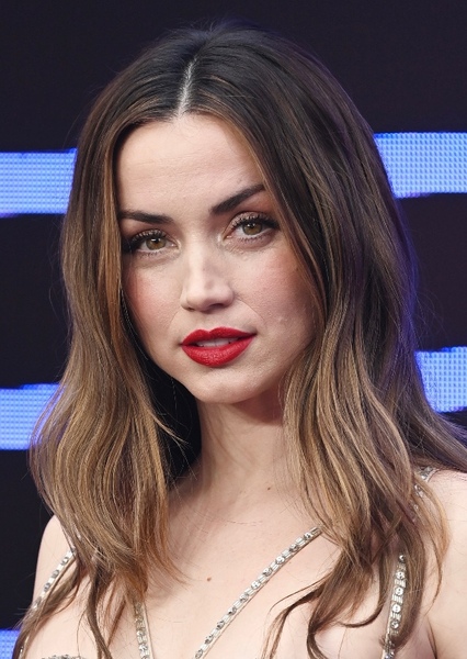 Ana de Armas photo