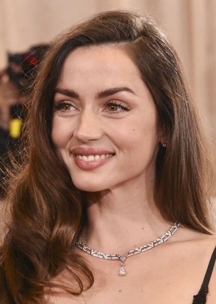 Ana de Armas photo