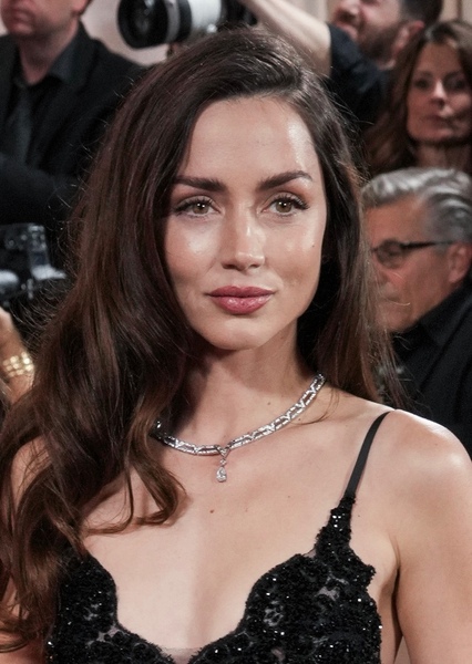 Ana de Armas photo