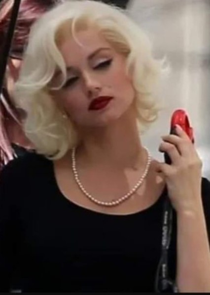Ana de Armas photo