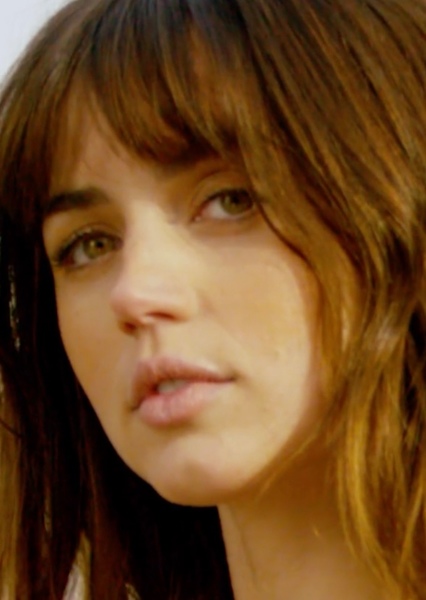 Ana de Armas photo