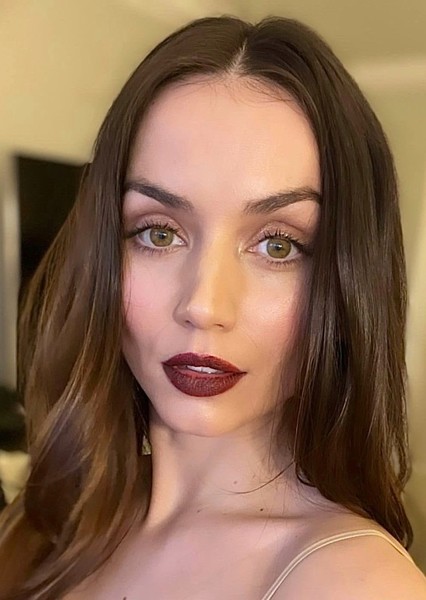 Ana de Armas photo