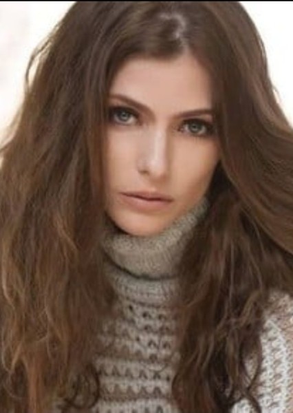 Ana Paula Tabalipa photo