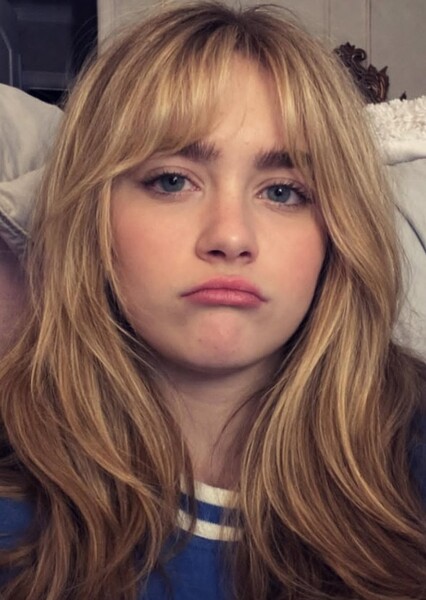 Anabelle Holloway photo