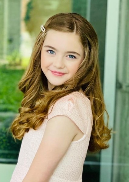Anabelle Holloway photo