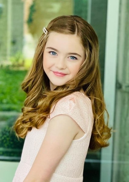 Anabelle Holloway photo