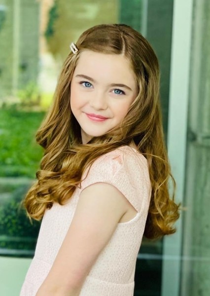 Anabelle Holloway photo