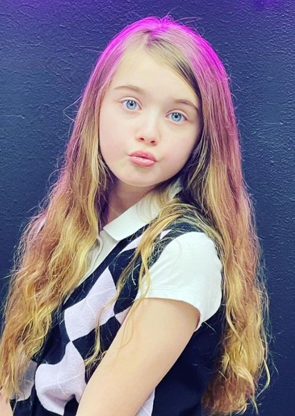 Anabelle Holloway photo