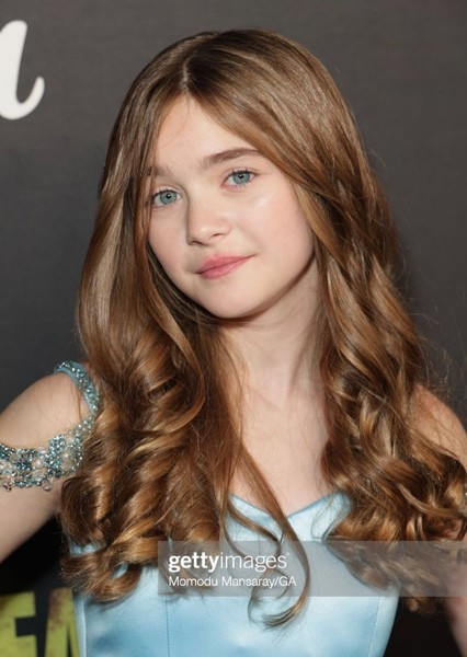 Anabelle Holloway photo