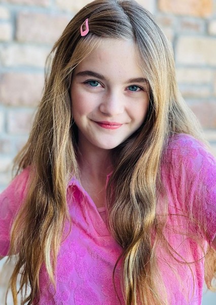 Anabelle Holloway photo