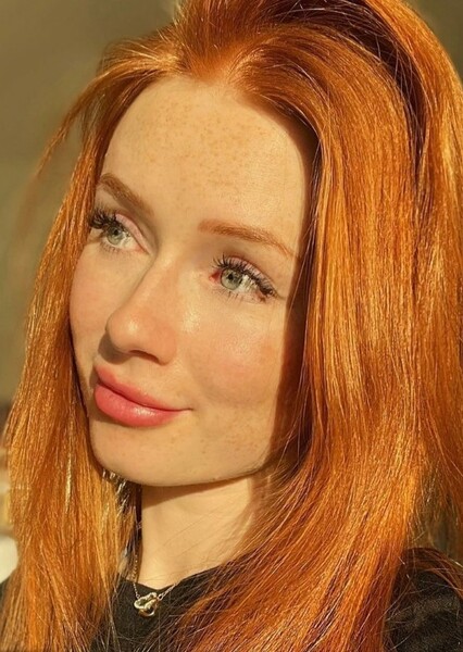 Anastasia Hille photo