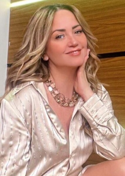 Andrea Legarreta photo