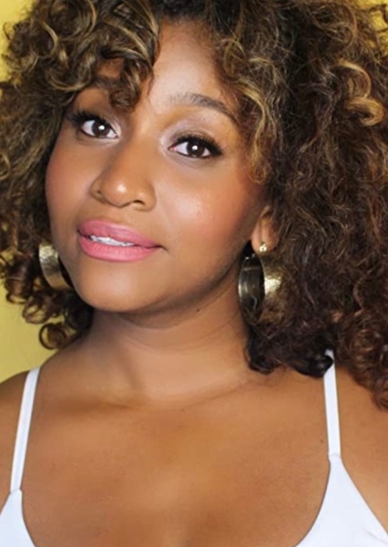 Andrea Lewis photo