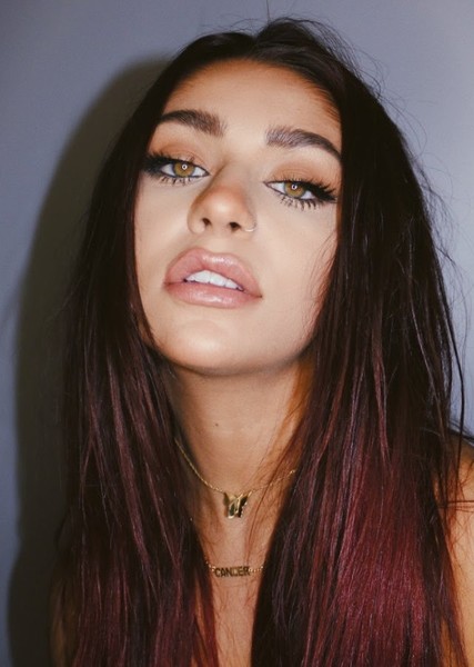Andrea Russett photo