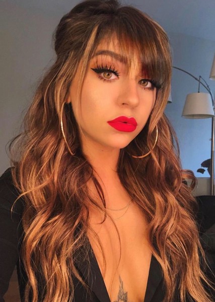 Andrea Russett photo