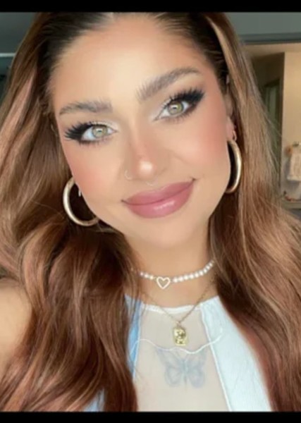 Andrea Russett photo