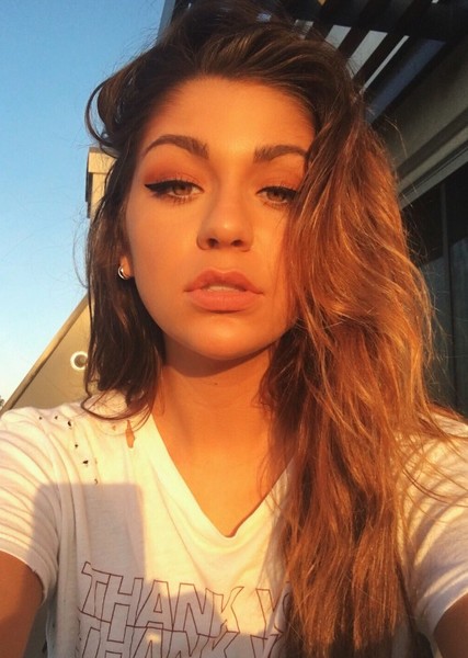 Andrea Russett photo