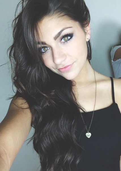 Andrea Russett photo